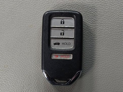 Used 2019 Honda Accord LX image 32