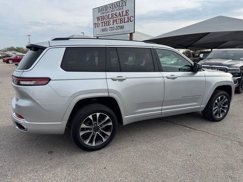 Used 2021 Jeep Grand Cherokee L Overland w/ Luxury Tech Group IV image 6