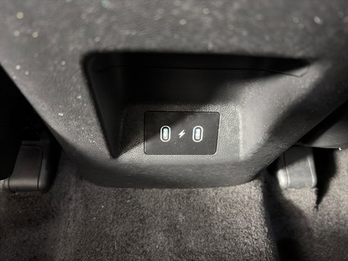 Used 2026 Hyundai Santa Cruz SE AWD/4WD image 16