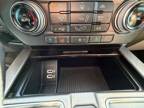 Used 2020 Ford F150 Limited AWD/4WD image 27
