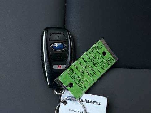 Used 2024 Subaru Ascent Onyx Edition Limited w/ Popular Package Onyx AWD/4WD image 32