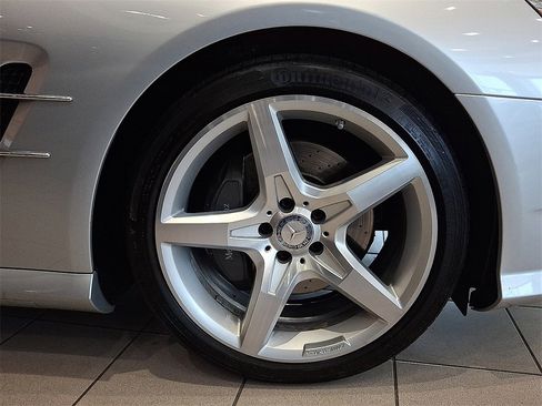 Used 2016 Mercedes-Benz SL 550 image 30