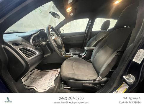 Used 2014 Dodge Avenger SE FWD image 12