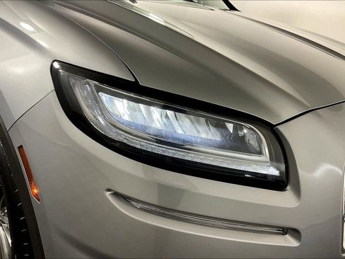 Used 2023 Lincoln Nautilus Reserve image 40