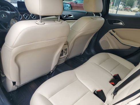 Used 2019 Mercedes-Benz GLA 250 image 29