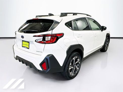 Used 2024 Subaru Crosstrek 2.0i Premium AWD/4WD image 5