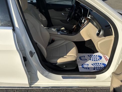 Used 2017 Mercedes-Benz C 300 4MATIC Sedan image 16