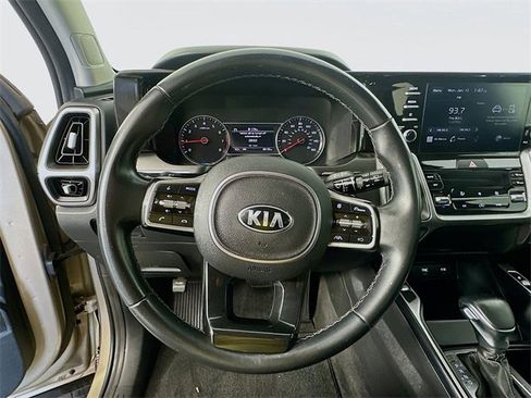 Used 2021 Kia Sorento S w/ Panoramic Sunroof Package image 11