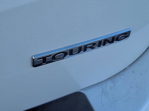 New 2026 Honda Odyssey Touring image 6