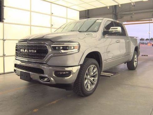 Used 2024 RAM 1500 Limited AWD/4WD image 2