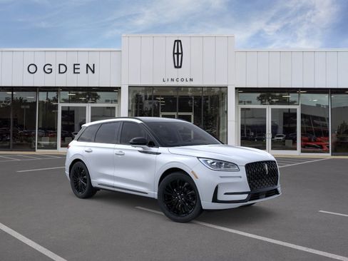 New 2026 Lincoln Corsair Reserve w/ Jet Appearance Package image 7