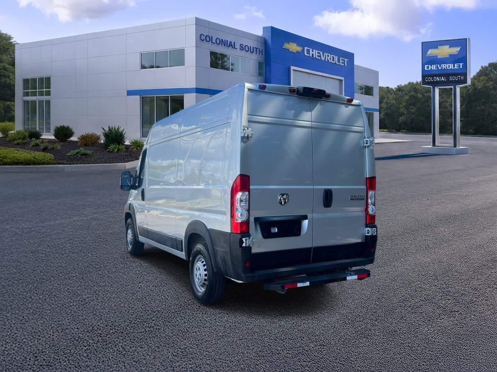 Used 2024 RAM ProMaster 2500 w/ Power Group FWD image 4