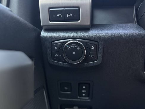 Used 2022 Ford F250 Platinum AWD/4WD image 22