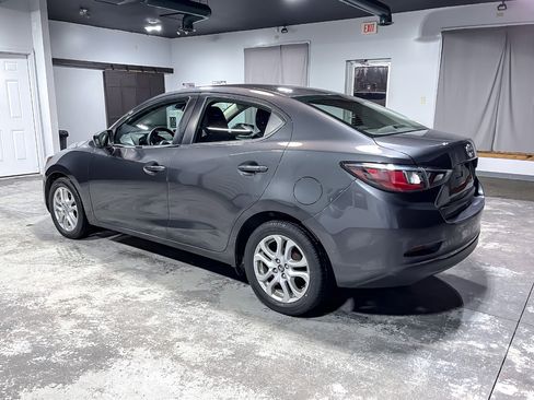 Used 2018 Toyota Yaris iA image 6