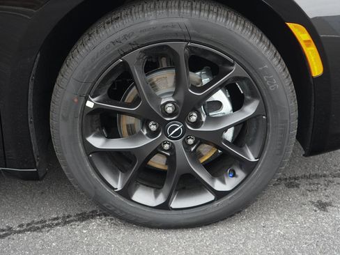 New 2026 Chrysler Pacifica Select w/ S Appearance Package image 13