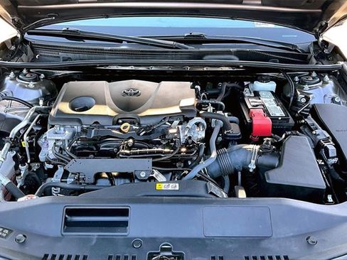Used 2022 Toyota Camry SE image 28