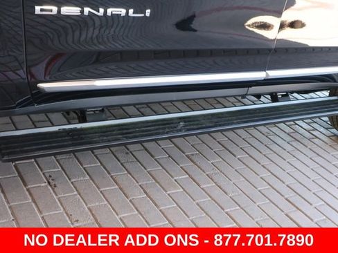 New 2026 GMC Yukon Denali w/ Sun & Power Step Package image 12