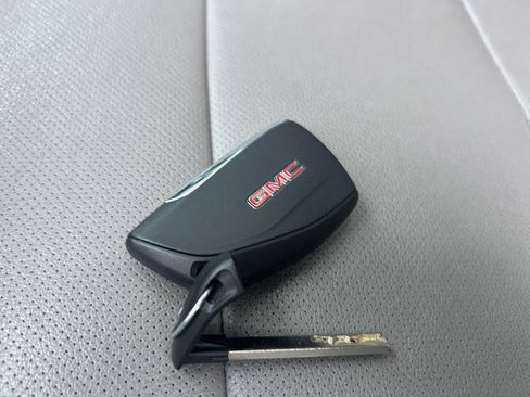 Certified 2023 GMC Sierra 1500 SLT w/ SLT Premium Package image 33