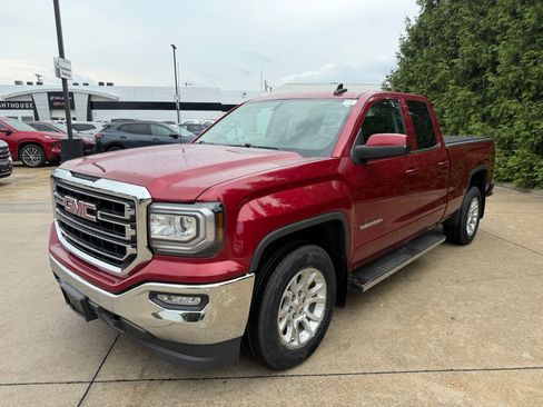 Used 2018 GMC Sierra 1500 SLE w/ SLE Value Package AWD/4WD image 7