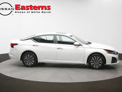 Used 2023 Nissan Altima 2.5 SV w/ SV Premium Package AWD/4WD image 46
