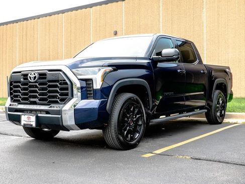 Used 2023 Toyota Tundra SR5 w/ TRD Off-Road Premium Package AWD/4WD image 4