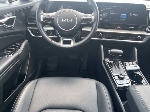 Used 2024 Kia Sportage EX FWD image 12