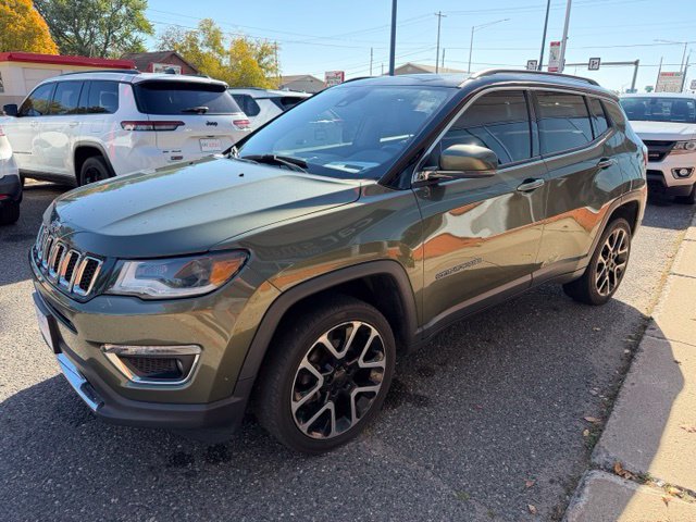 Used 2017 Jeep Compass Limited AWD/4WD image 3