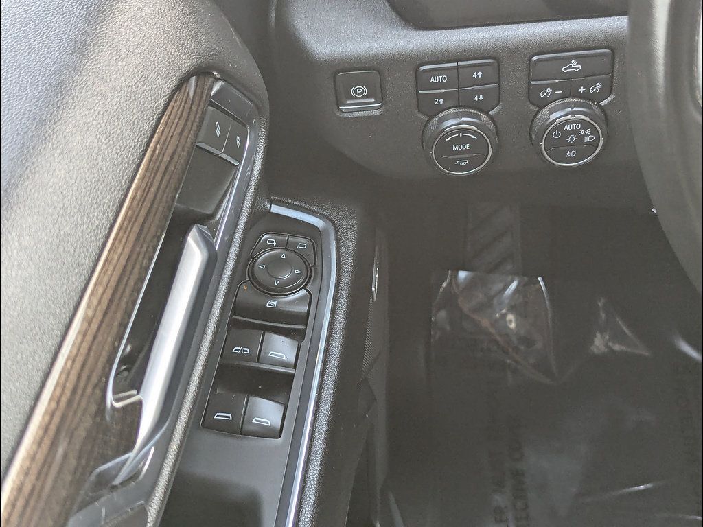 Used 2023 Chevrolet Silverado 1500 RST w/ Convenience Package II AWD/4WD image 27