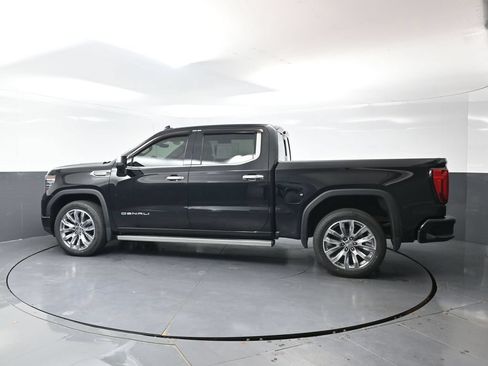 Used 2023 GMC Sierra 1500 Denali w/ Denali Reserve Package AWD/4WD image 11