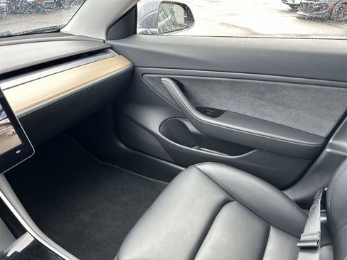 Used 2019 Tesla Model 3 Long Range image 15