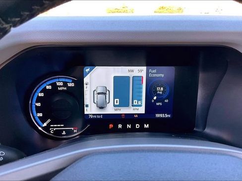 Used 2022 Ford Bronco Badlands image 13