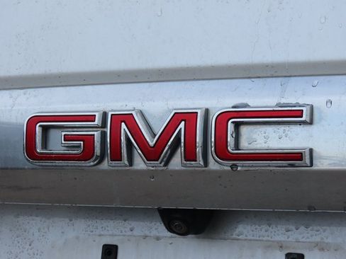 Certified 2023 GMC Yukon Denali image 18
