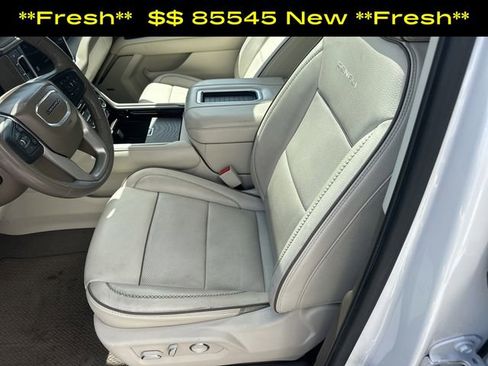 Used 2022 GMC Yukon Denali w/ Denali Ultimate Package AWD/4WD image 23