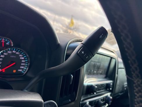 Used 2019 Chevrolet Silverado 1500 LT w/ All Star Edition image 13