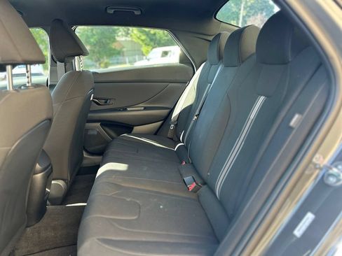 Used 2026 Hyundai Elantra Sport FWD image 17