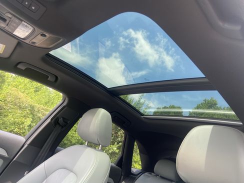 Used 2018 Audi Q3 2.0T Premium Plus w/ Premium Plus Package FWD image 17