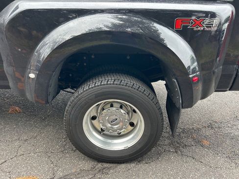 Used 2021 Ford F450 Platinum w/ FX4 Off-Road Package image 8