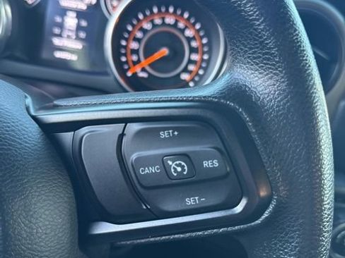 Used 2019 Jeep Wrangler Unlimited Sport image 35