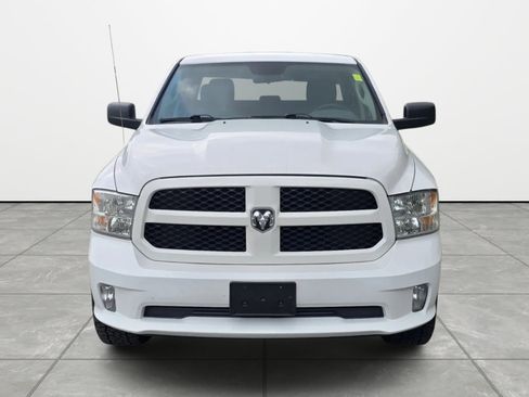 Used 2018 RAM 1500 Express w/ Express Value Package AWD/4WD image 9