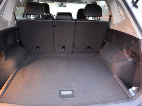Used 2021 Volkswagen Tiguan SE AWD/4WD image 20