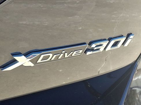 Used 2024 BMW X3 xDrive30i w/ M Sport Package image 31