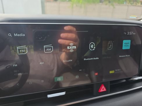 Certified 2026 Kia Carnival EX image 14