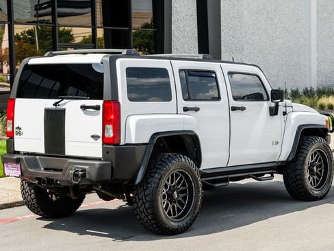 Used 2009 HUMMER H3 Alpha image 55