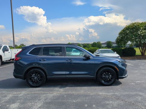 Used 2025 Honda CR-V Sport-L image 11