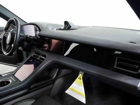 New 2026 Porsche Taycan image 27