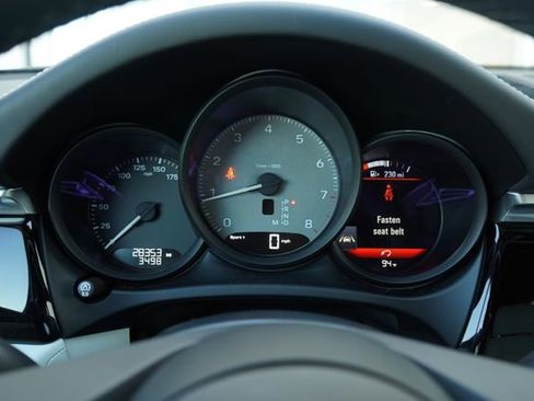 Used 2023 Porsche Macan S image 19