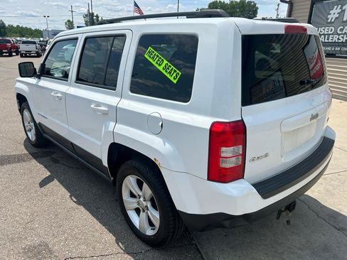 Used 2016 Jeep Patriot Latitude AWD/4WD image 7