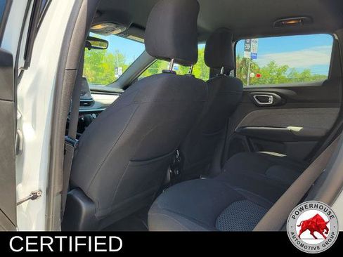 Used 2023 Jeep Compass Sport AWD/4WD image 15