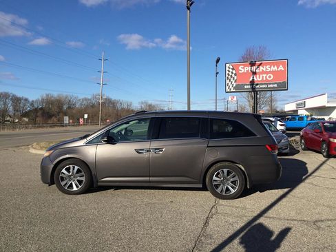 Used 2016 Honda Odyssey Touring image 10
