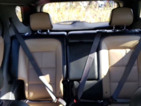 Used 2023 Chevrolet Equinox Premier image 18